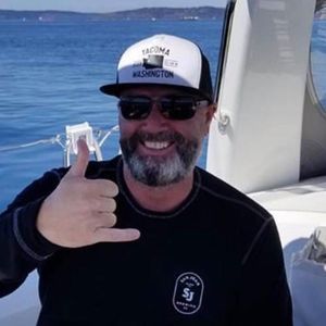 Meet your Posher, Derek